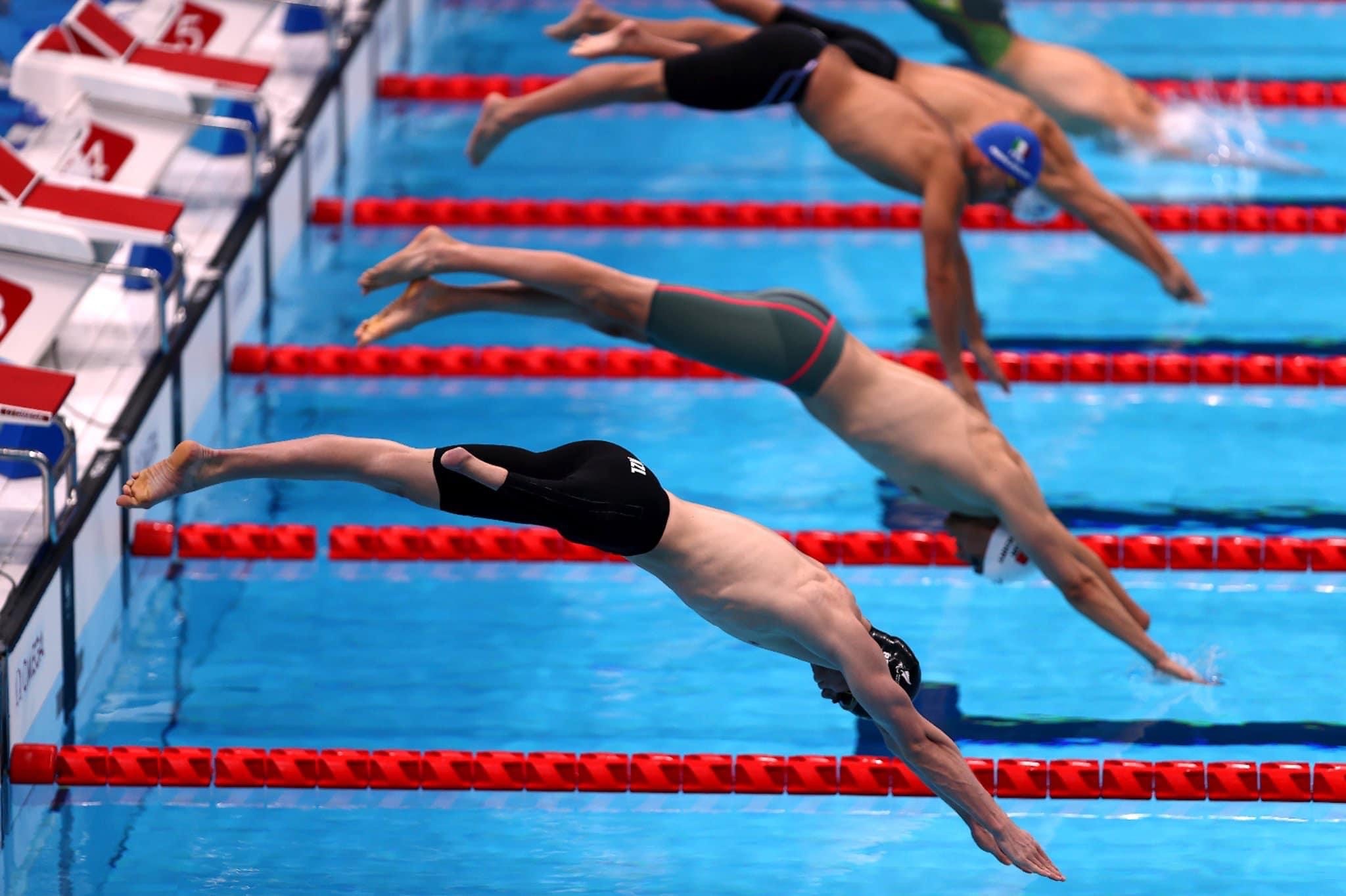 На соревнованиях 28 игр. Плавание Токио 2021. Паралимпийские игры плавание. Плавание паралимпийский вид спорта. Плавание соревнования.